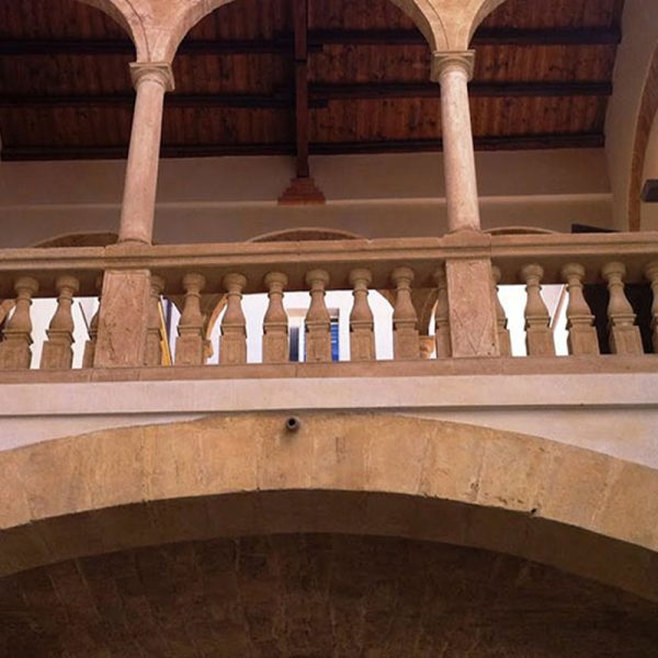 Atrio-Palazzo-Branciforte